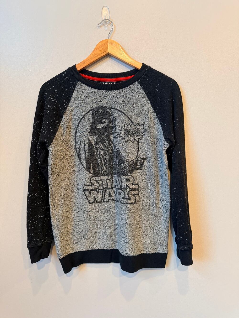 Star Wars Darth Vader Vintage Fleece Sweatshirt Mens XL Gray Black Pullover Flaw